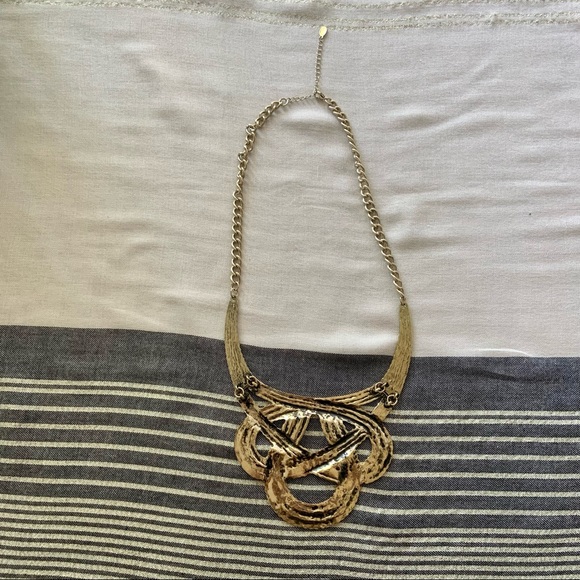 Aldo Knotted Rope Pattern Statement Bib Necklace - Picture 4 of 6